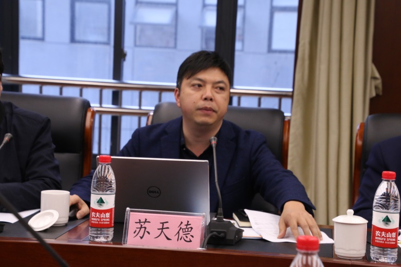 说明: F:\行业协会\温州市激光行业协会一届九次理事会\一届九次理事会照片\IMG_2741.JPG